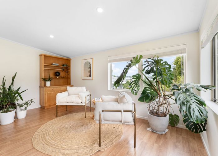  at 9 Bowman Road, Forrest Hill, North Shore City, Auckland