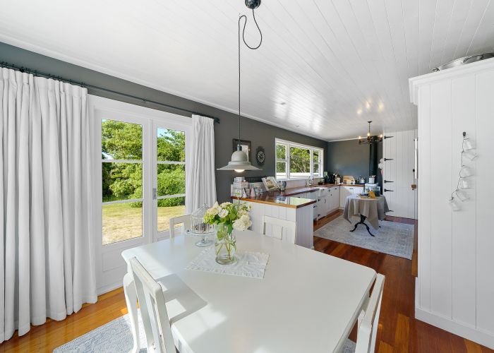  at 43 Korokoro Road, Korokoro, Lower Hutt