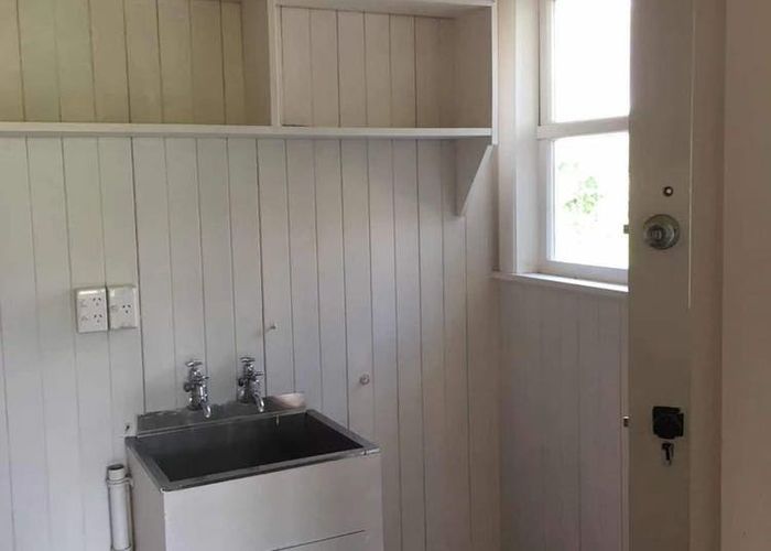  at 40 Wattle Street, New Lynn, Auckland