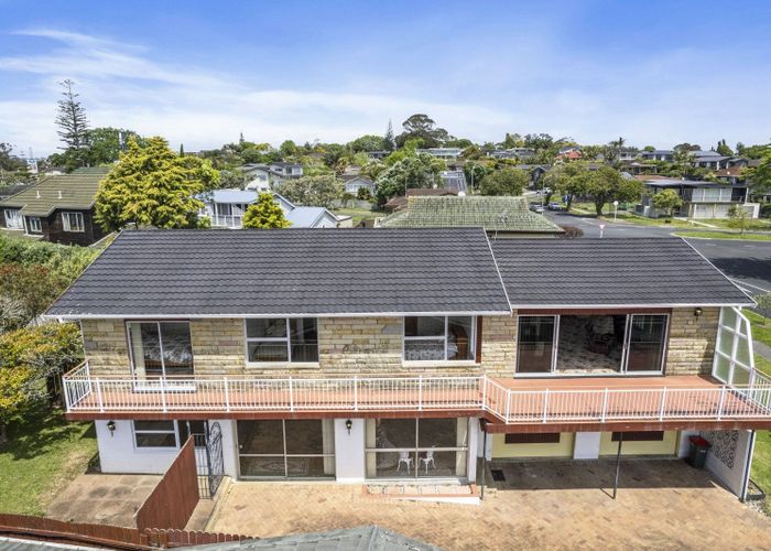  at 3 Belmere Rise, Farm Cove, Auckland
