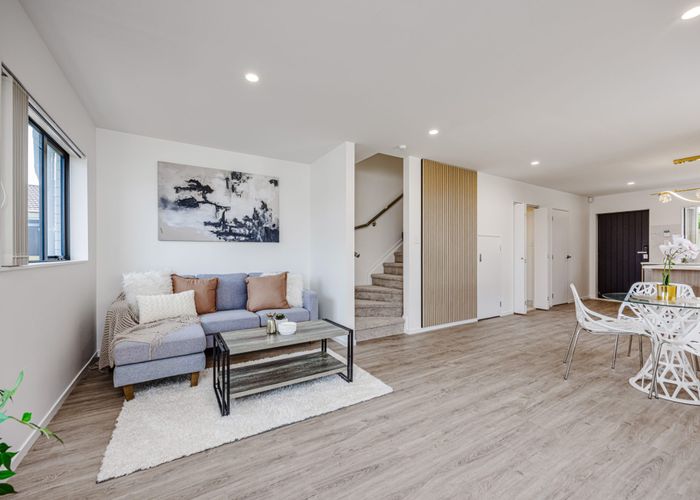  at 5A & 5B Beaufort Place, Papatoetoe, Manukau City, Auckland