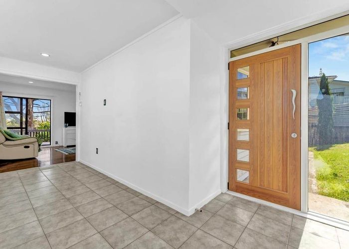  at 9 Waterloo Street, Howick, Manukau City, Auckland