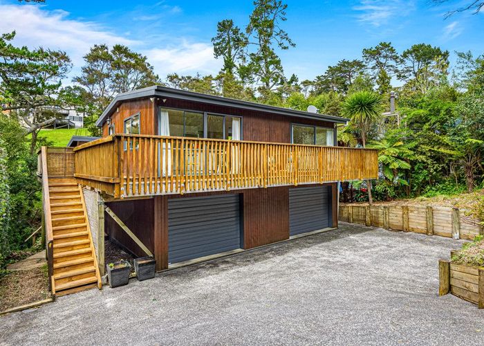 at 23A Fairmount Road, Titirangi, Auckland