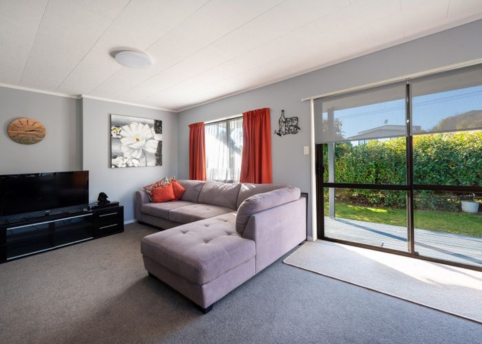  at 21 Ingle Avenue, Waipahihi, Taupo, Waikato