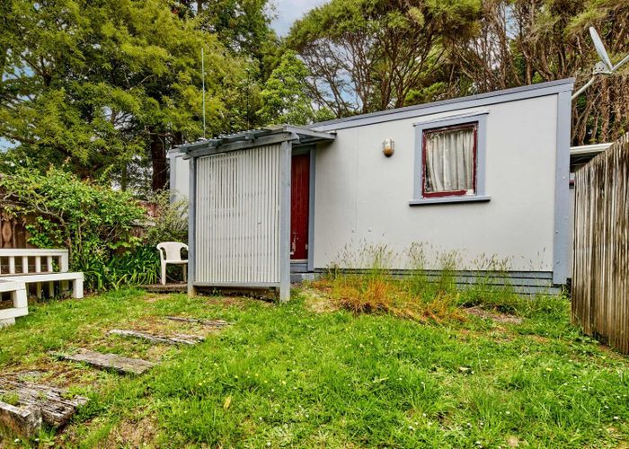  at 12 Avian Road, Blue Mountains, Upper Hutt