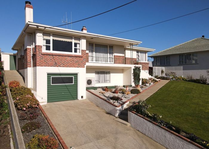  at 4 Cambridge Place, Holmes Hill, Oamaru