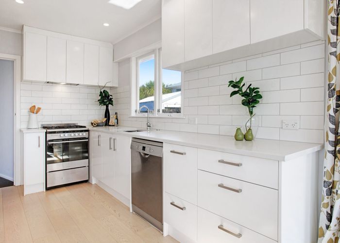  at 124 Union Road, Howick, Manukau City, Auckland