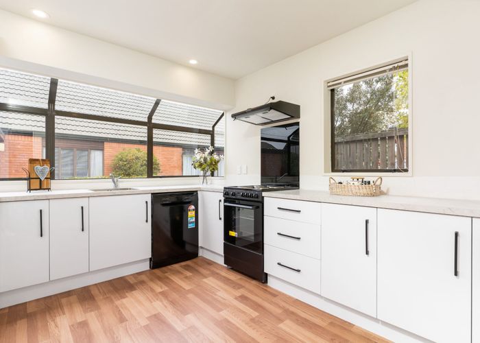 at 6/415 Mairehau Road, Parklands, Christchurch