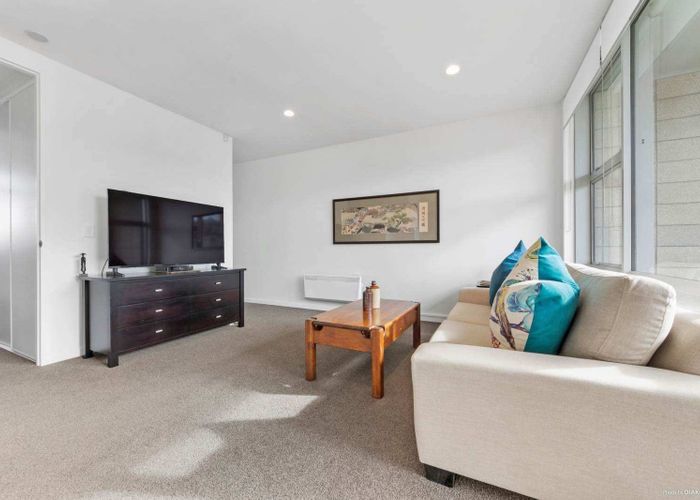  at 417 Murphys Road, Flat Bush, Manukau City, Auckland