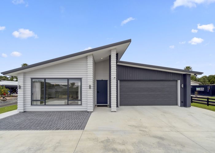  at 16 Mylindas Road, WHAKATIWAI, MIRANDA