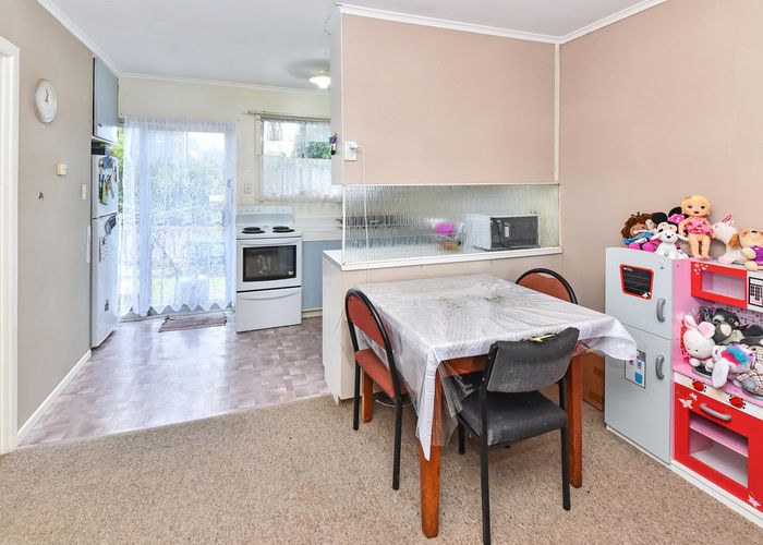  at 2/43 Wyllie Road, Papatoetoe, Auckland