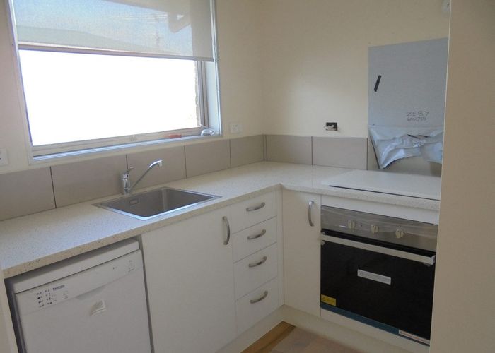 at 1/30 Mayfield Road, Glenfield, North Shore City, Auckland