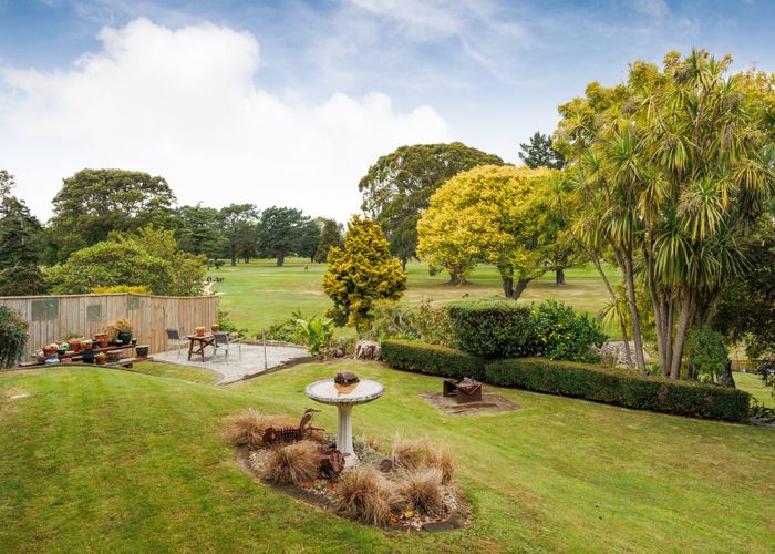  at 9 Belmont Place, Terrace End, Palmerston North, Manawatu / Whanganui