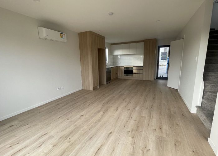  at 2/157 Beach Haven Road, Beach Haven, Auckland