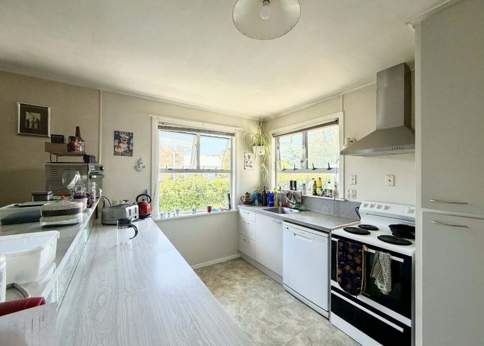  at 4 Rosendale Avenue, Spotswood, New Plymouth, Taranaki