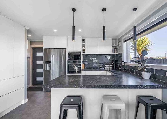  at 221 Talbot Street, Hargest, Invercargill, Southland