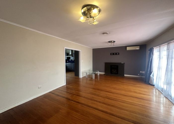  at 31 Fruitvale Road, New Lynn, Auckland