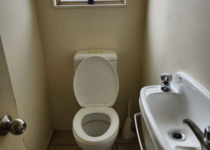  at 3 Gina Avenue, Ranui, Waitakere City, Auckland