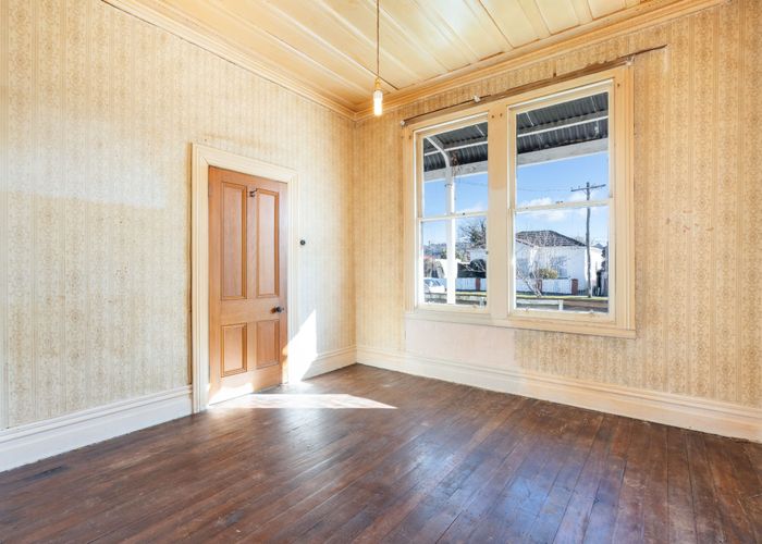  at 17 Young Street, Saint Kilda, Dunedin
