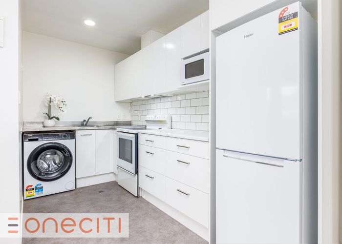  at 17/8 Clayton Street, Newmarket, Auckland