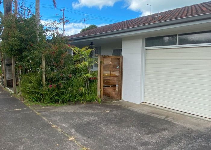  at 1/201 Bucklands Beach Road, Bucklands Beach, Manukau City, Auckland