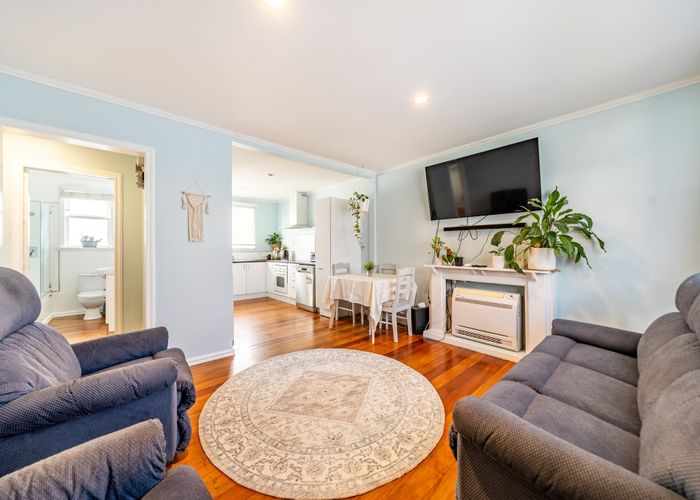  at 2/2 Palfrey Street, Wallaceville, Upper Hutt, Wellington