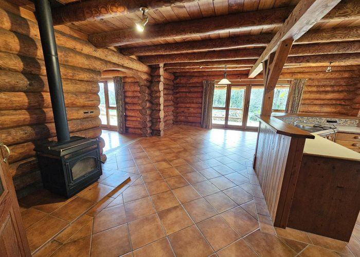  at 207 Houchens Road, Glenview, Hamilton