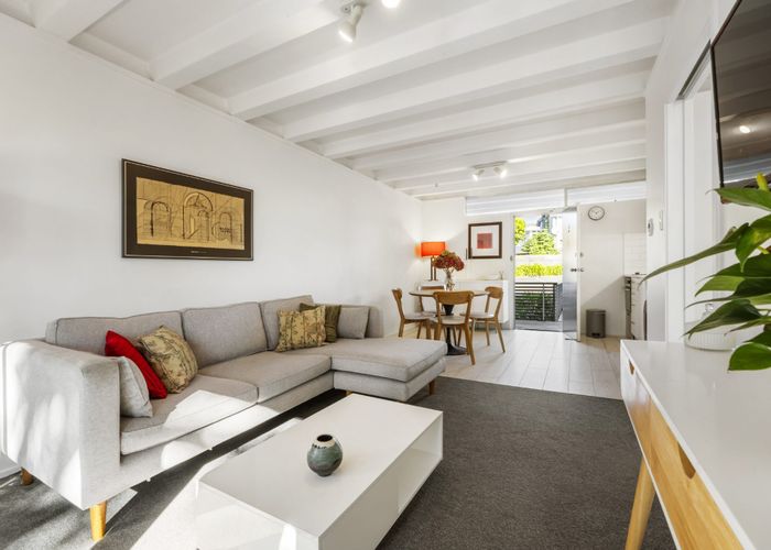  at 18/67 Princes Street, Northcote Point, North Shore City, Auckland