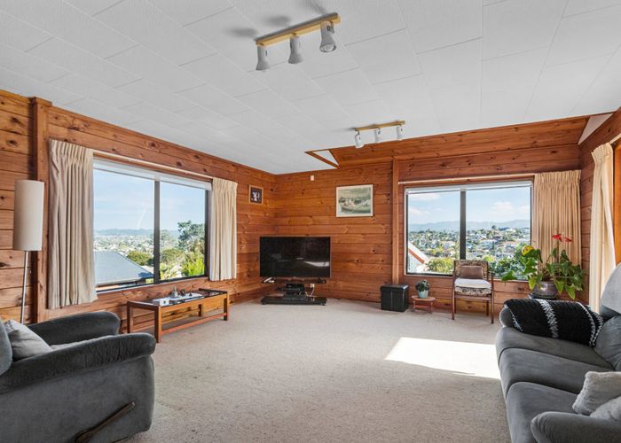  at 32 Palomino Drive, Henderson, Auckland