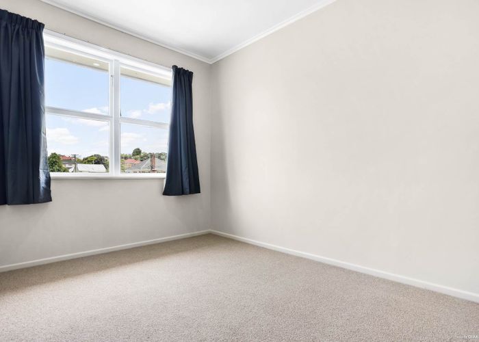  at 64 Hillside Road, Papatoetoe, Auckland