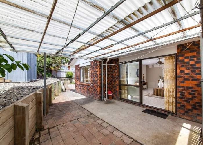  at 28 Brookwood drive, Henderson, Waitakere City, Auckland
