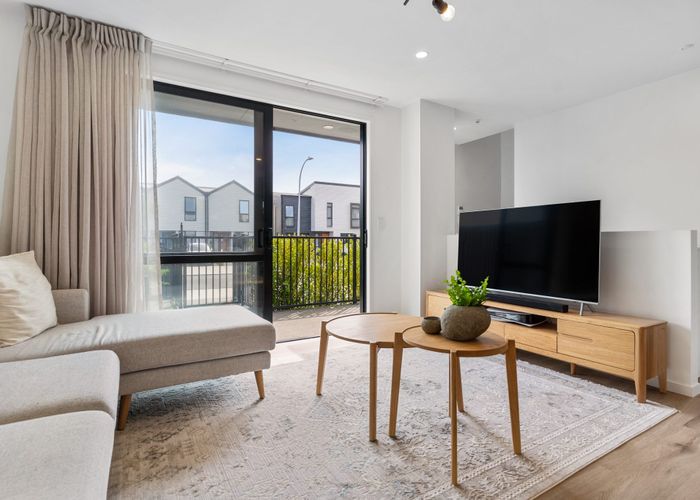  at 37 Cessna Crescent, Mangere, Manukau City, Auckland