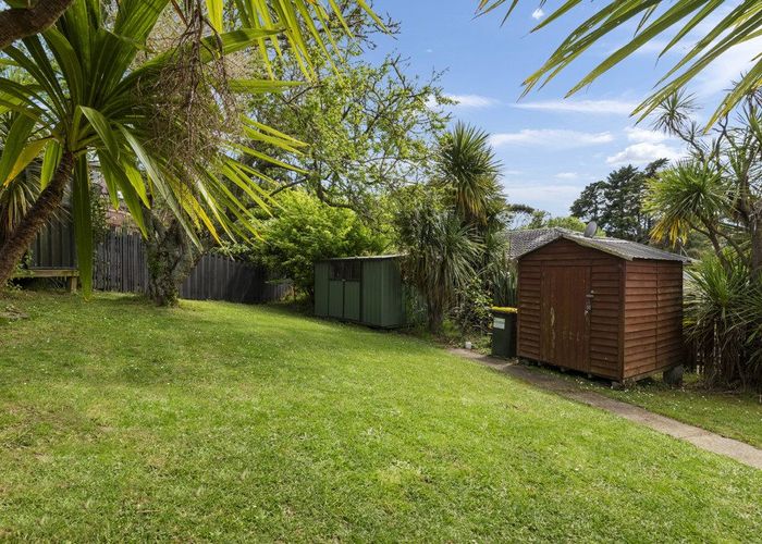  at 31 Contessa Drive, Glenfield, Auckland