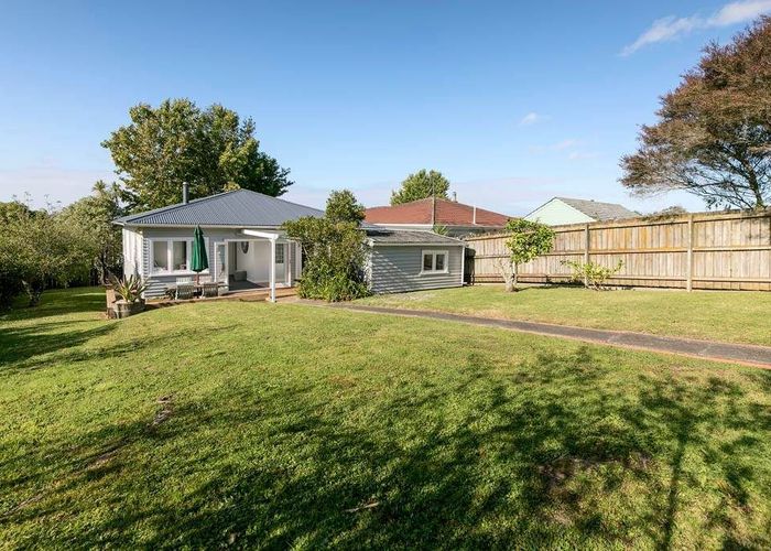  at 10 Leinster Street, New Windsor, Auckland City, Auckland