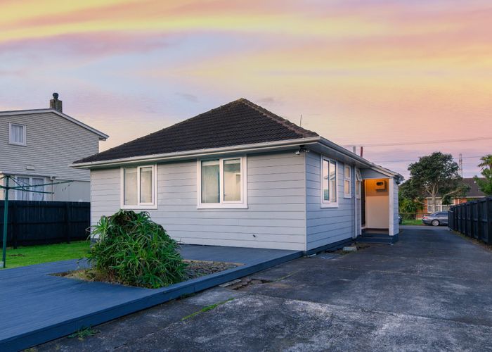  at 33 Sandbrook Avenue, Otara, Auckland