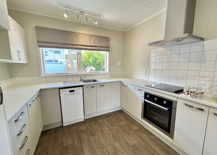  at 2/6 Grove Street, The Wood, Nelson