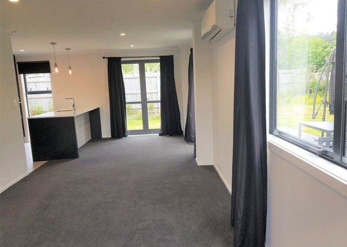  at 1E Breakwater Way, Whitby, Porirua, Wellington