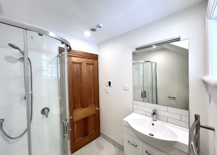  at 49 Devon Street, Aro Valley, Wellington