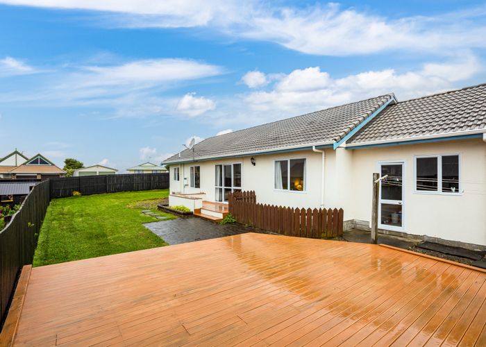  at 2 Coventry Close, Ascot Park, Porirua, Wellington