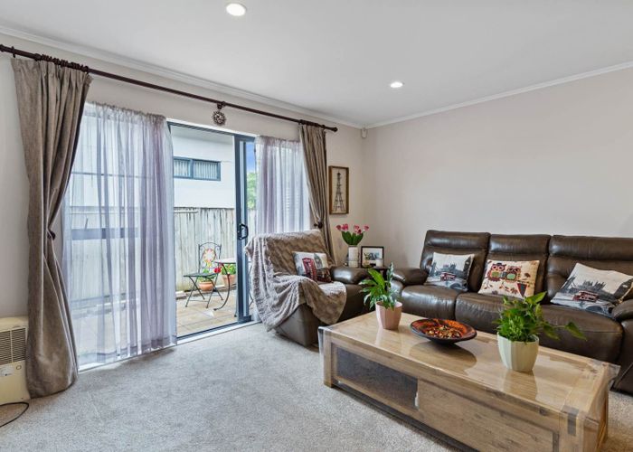  at 74/42 Holly Street, Avondale, Auckland