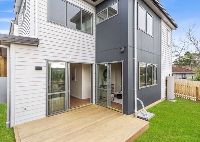  at Lot 1 /49 Oaktree Avenue, Browns Bay, North Shore City, Auckland