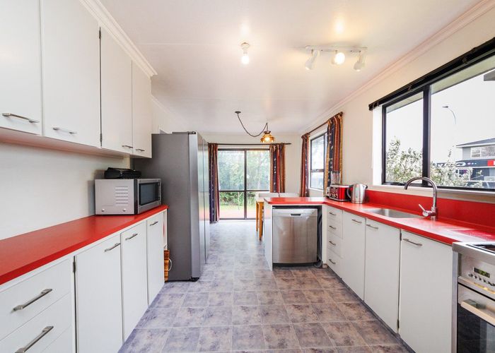  at 2 Kaimanawa Street, Kelvin Grove, Palmerston North