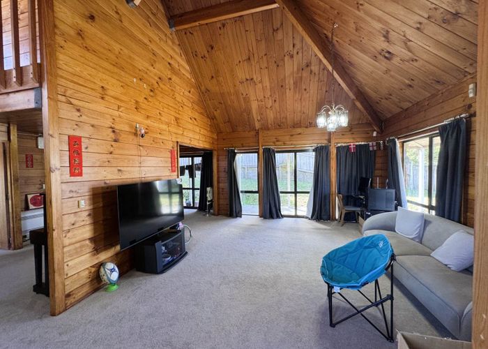  at 16 Mark Edward Drive, Half Moon Bay, Manukau City, Auckland