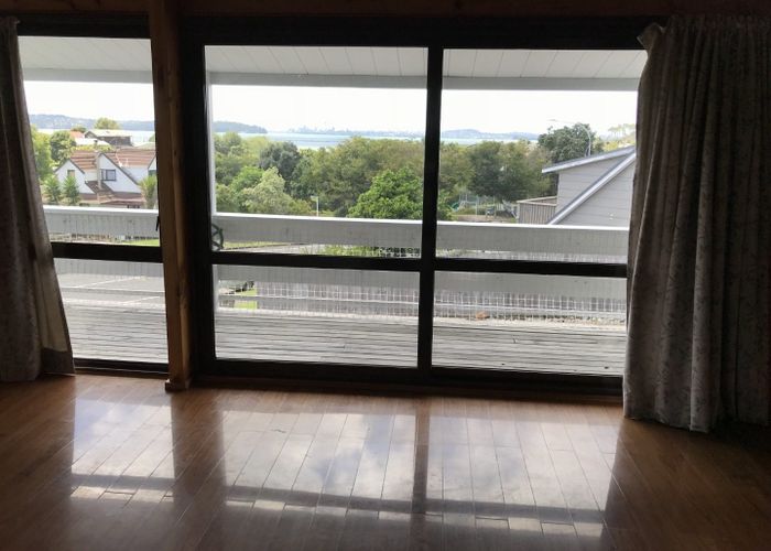  at 31 Marina View Drive, West Harbour, Waitakere City, Auckland