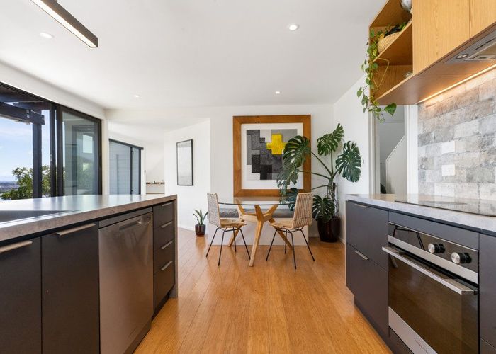  at 3 Roland Lane, Mount Pleasant, Christchurch City, Canterbury