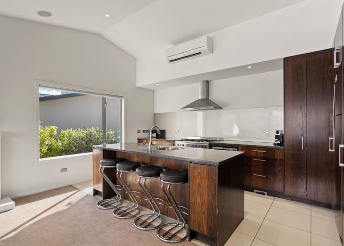  at 2/124 Lismore Street, Wanaka, Wanaka, Otago