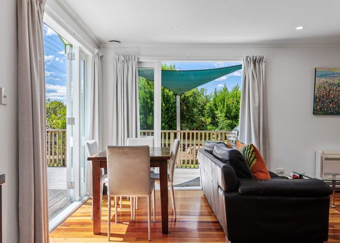 at 55 Lincoln Road, Carterton
