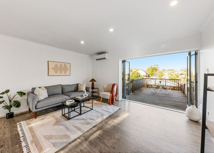  at 2/6 Leigh Terrace, Bayview, North Shore City, Auckland