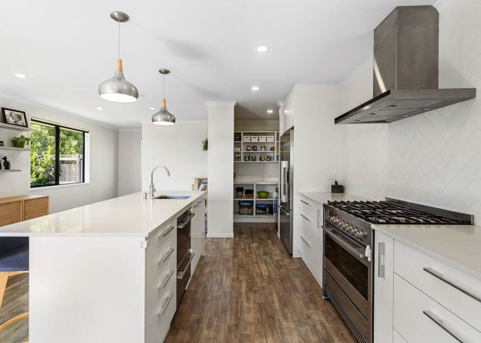  at 14 Papaview Road, Papakura, Papakura