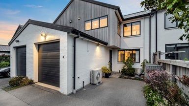 at 8 Tute Lane, Glen Innes, Auckland